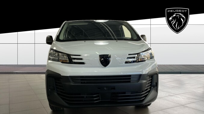 Peugeot Expert E-Standard 1000 100kW 75kWh Professional Premium + Van Auto - Image 3